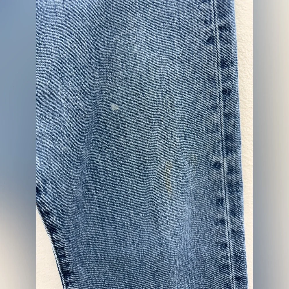 Levi’s 501 Men’s 34x30 Blue Faded Button Fly Denim Jeans - Picture 12 of 12